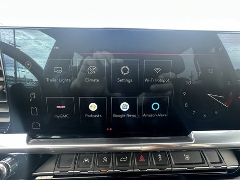 Certified 2022 GMC Sierra 1500 SLT w/ SLT Convenience Package image 24