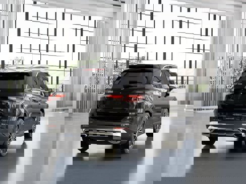 New 2025 Mercedes-Benz GLC 300 image 21
