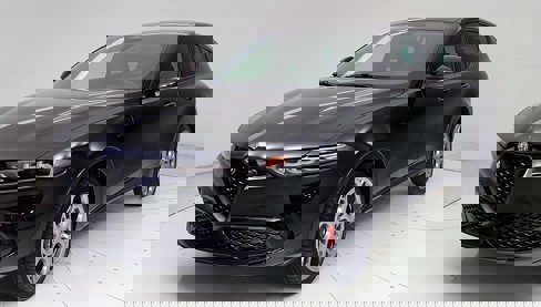 Used 2024 Alfa Romeo Tonale Veloce image 3