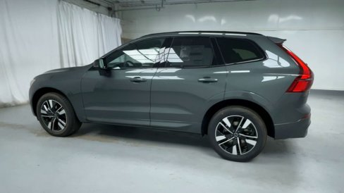 New 2026 Volvo XC60 B5 Plus w/ Climate Package image 6