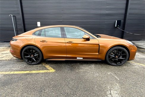 New 2025 Porsche Panamera 4 image 11