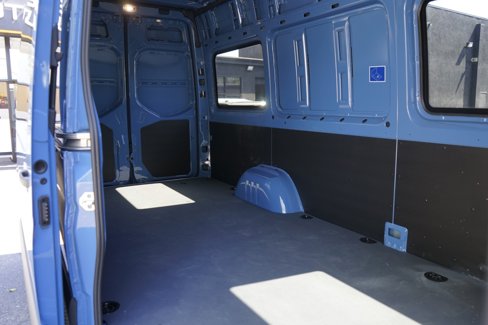Used 2024 Mercedes-Benz eSprinter 170 Cargo image 19