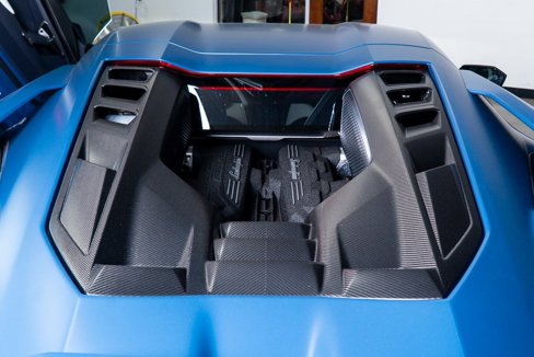 Used 2024 Lamborghini Revuelto image 30