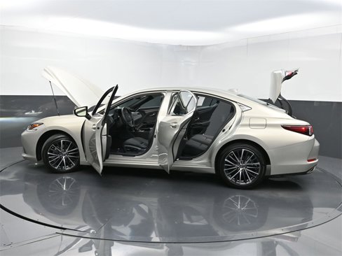 Used 2024 Lexus ES 350 w/ Premium Package image 39