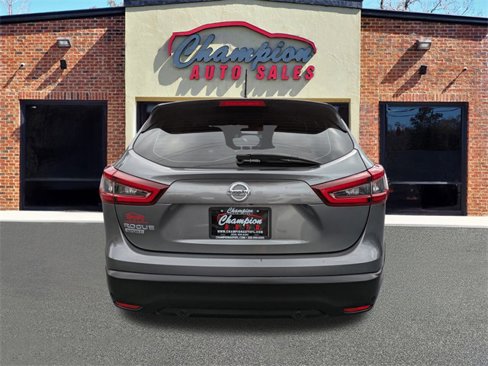 Used 2021 Nissan Rogue Sport S image 6