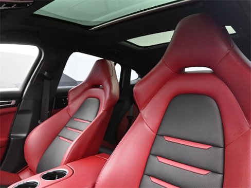 Certified 2021 Porsche Panamera GTS image 5
