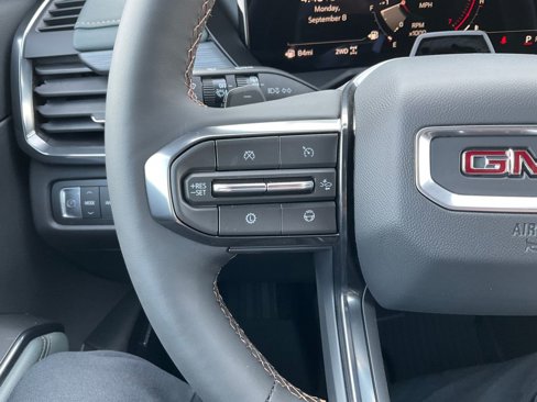 New 2026 GMC Acadia AT4 w/ Super Cruise Package image 5