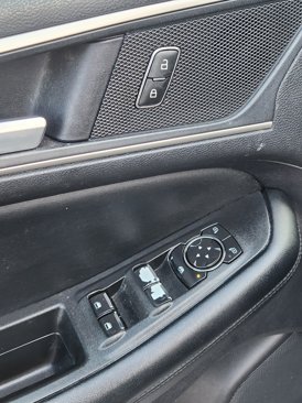 Used 2022 Ford Edge SEL w/ Convenience Package image 16
