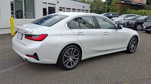 Used 2021 BMW 330i xDrive Sedan w/ Premium Package image 8