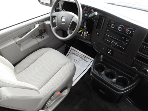 Used 2017 Chevrolet Express 3500 LT w/ LT Preferred Equipment Group image 25