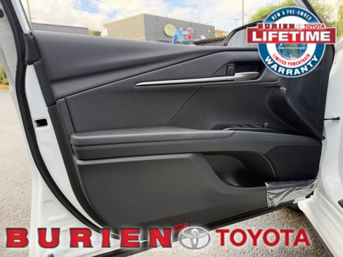 New 2026 Toyota Camry Hybrid w/ Multimedia Upgrade Package image 9