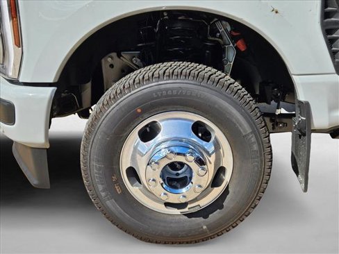 New 2026 Ford F350 Platinum image 10