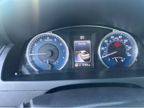 Used 2016 Toyota Camry LE image 8