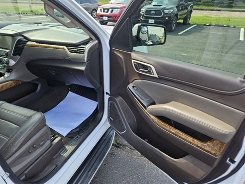 Used 2015 GMC Yukon Denali w/ Open Road Package image 16