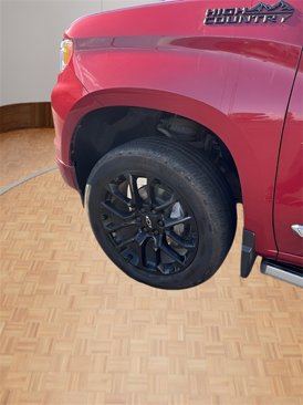 Used 2023 Chevrolet Silverado 1500 High Country w/ Technology Package image 32