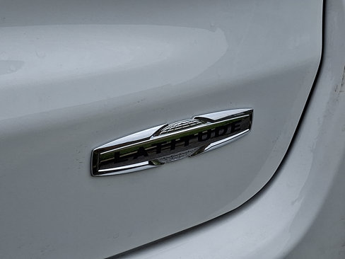 New 2025 Jeep Compass Latitude image 6