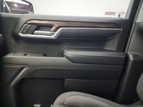 Used 2023 Chevrolet Silverado 1500 LT Trail Boss image 31