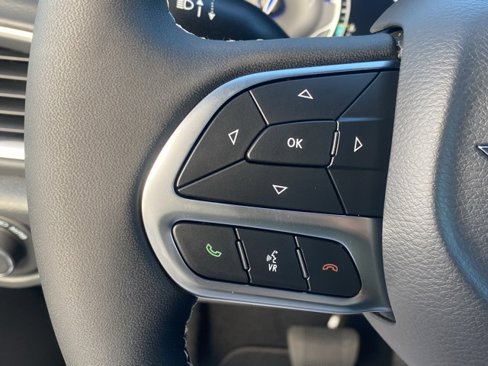 New 2026 Chrysler Voyager LX image 17
