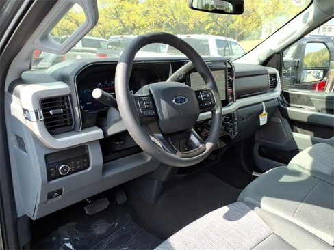 New 2026 Ford F350 XLT image 6