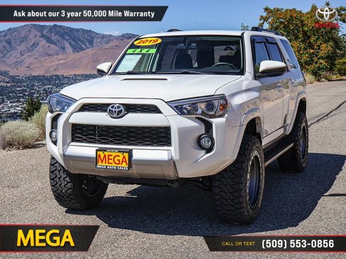 Used 2019 Toyota 4Runner 4WD image 2