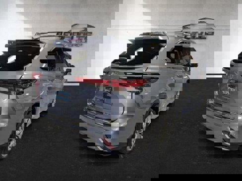 Used 2023 Toyota Highlander Platinum image 10
