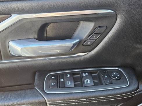 Certified 2022 RAM 1500 Laramie image 17