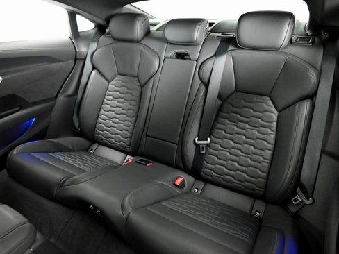 Used 2022 Audi e-tron GT Prestige image 12