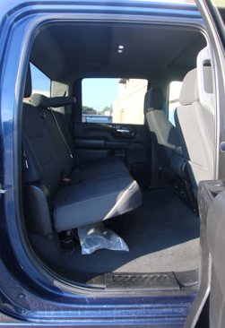 Used 2022 Chevrolet Silverado 2500 Custom w/ Custom Value Package image 11