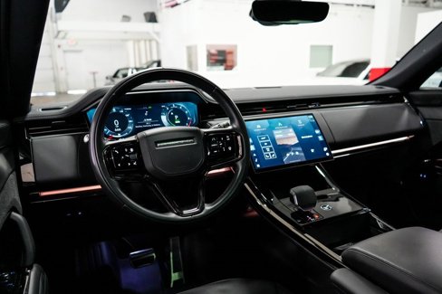 Used 2025 Land Rover Range Rover Sport Dynamic SE image 21