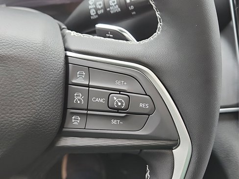 New 2025 Jeep Grand Cherokee L Altitude image 13