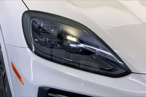 New 2026 Porsche Cayenne Turbo image 12