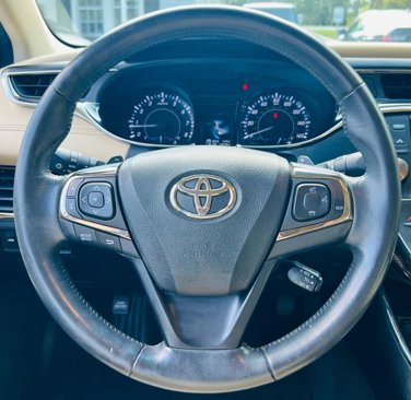 Used 2013 Toyota Avalon Limited image 11