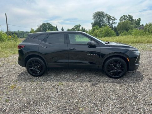Used 2023 Chevrolet Blazer LT w/ Driver Confidence Package image 8