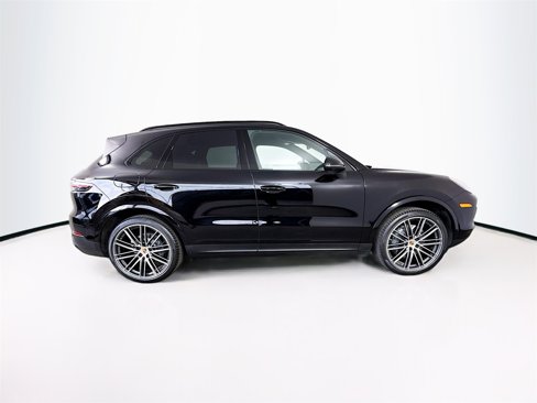 Certified 2022 Porsche Cayenne S Platinum image 8