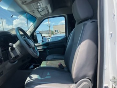 Used 2019 Nissan NV 2500 SV image 10