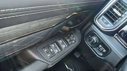New 2025 RAM 2500 Limited image 35