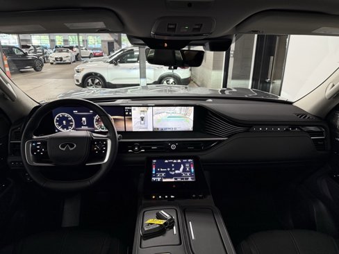 Used 2025 INFINITI QX80 Sensory image 21