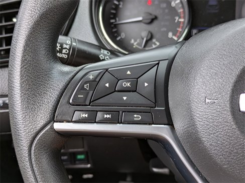Used 2021 Nissan Rogue Sport S image 23