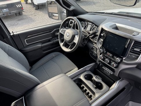 Used 2024 RAM 3500 Big Horn w/ Night Edition image 30