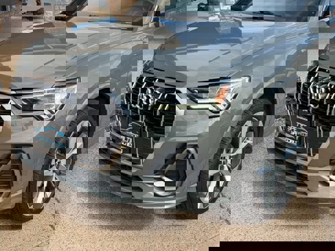 Used 2021 Audi Q3 2.0T Premium Plus w/ Premium Plus Package image 12