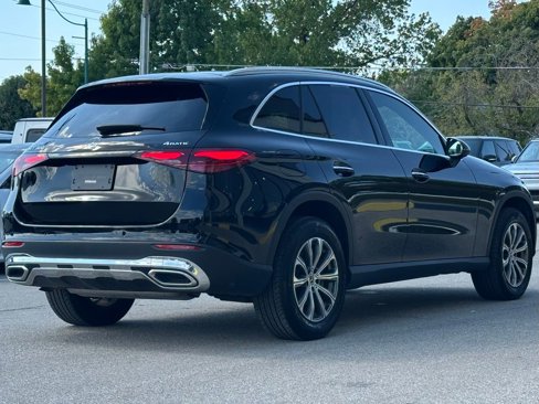 Used 2024 Mercedes-Benz GLC 300 4MATIC image 11