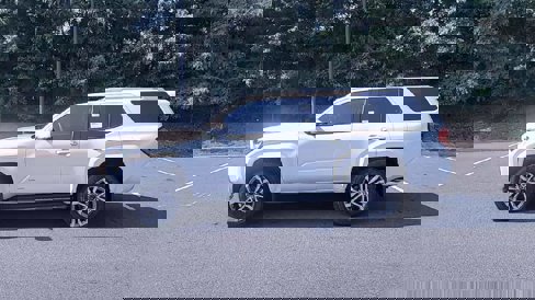 New 2025 Toyota 4Runner Limited image 5