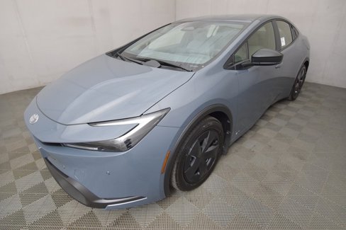 New 2026 Toyota Prius LE image 1