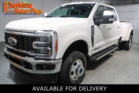 Used 2023 Ford F350 Lariat w/ FX4 Off-Road Package image 1