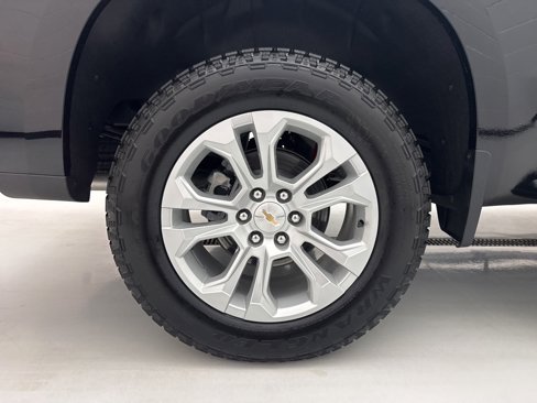 Used 2025 Chevrolet Silverado 1500 LTZ w/ Z71 Off-Road Package image 7