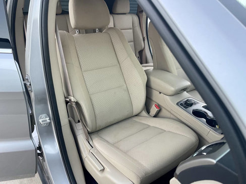 Used 2018 Jeep Grand Cherokee Laredo image 36