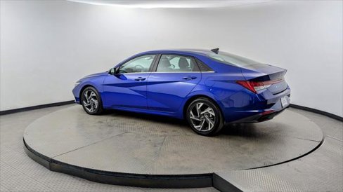 Used 2025 Hyundai Elantra Limited image 6