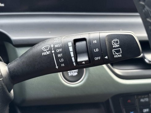 Used 2024 Kia Seltos SX w/ SX Sunroof Package image 35