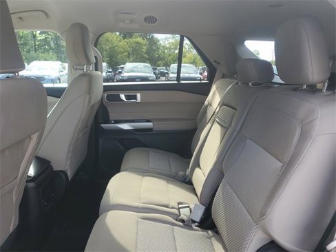 Certified 2023 Ford Explorer XLT image 28