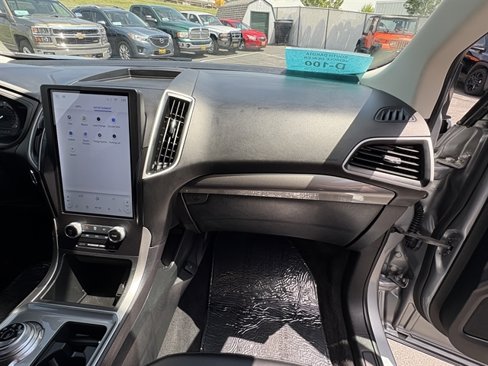 Used 2024 Ford Edge SEL image 48